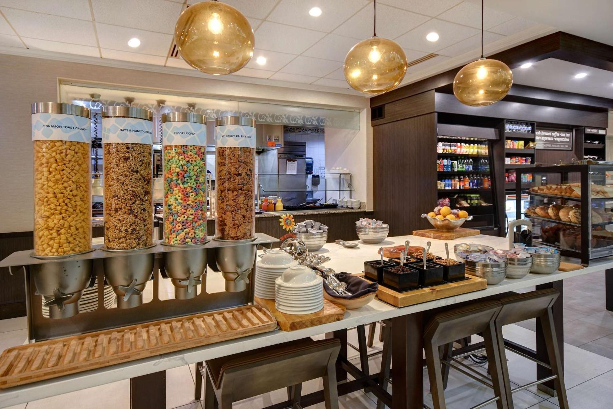 Hilton Garden Inn Fort Myers Zewnętrze zdjęcie